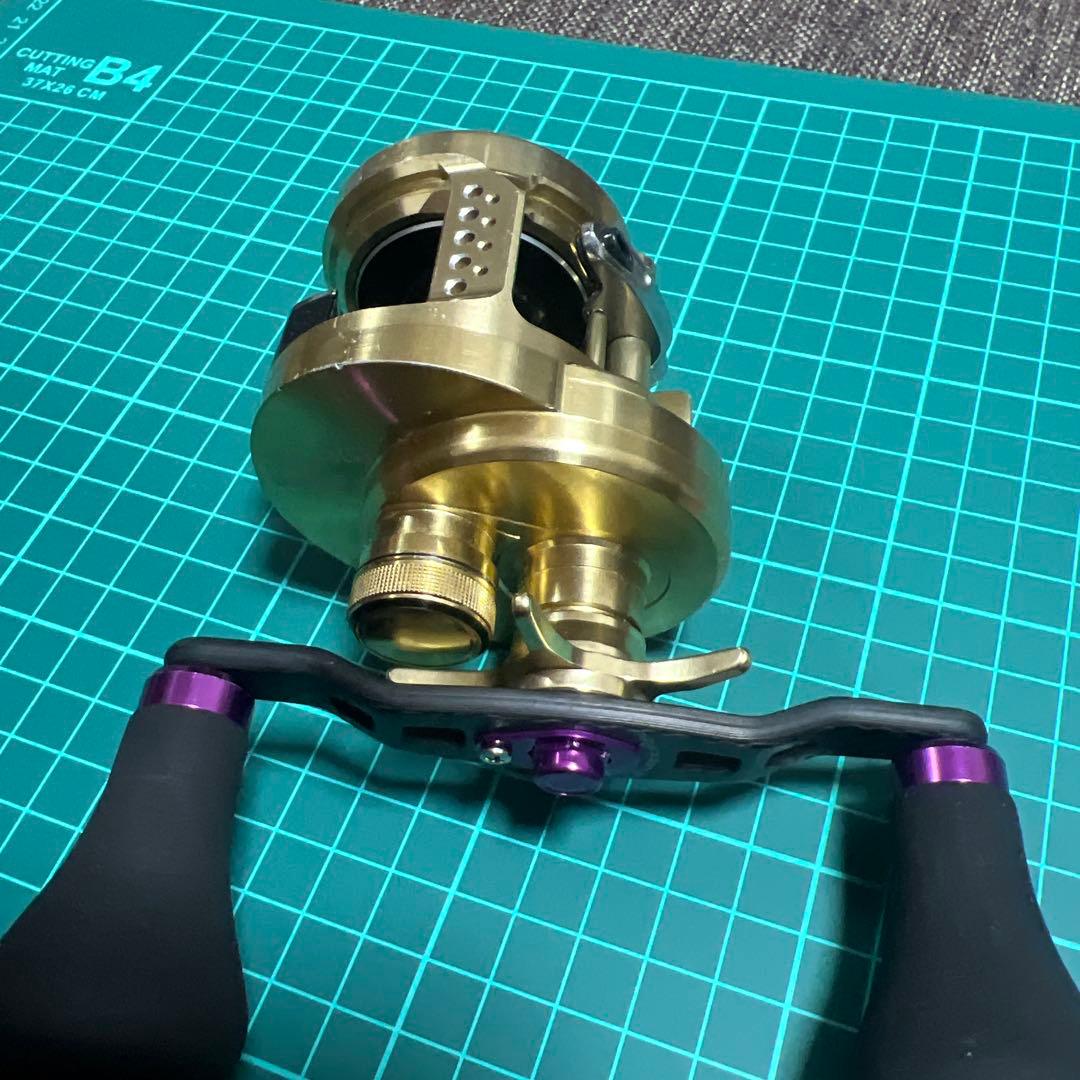 リール Shimano 15 Calcutta Conquest 200HG