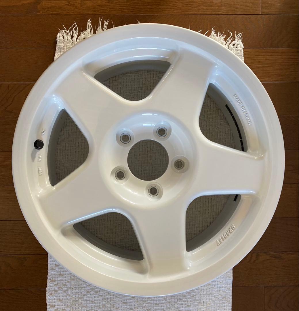 【送料込み】 ブラッドレー V ホイール 4本 16インチ デリカD5