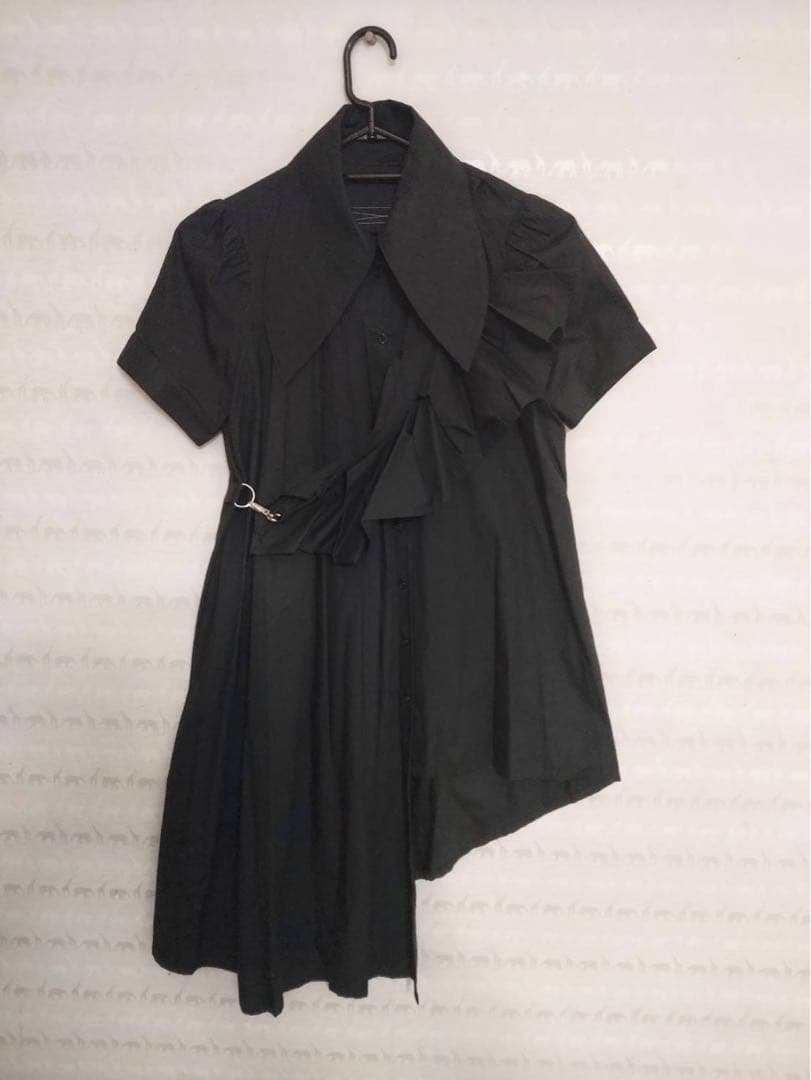 ブラックパフスリーブチュニック /alice auaa