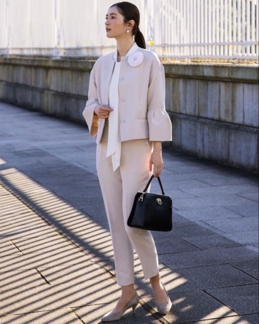 組曲　コンフォートダブルドレープ ノーカラージャケット 入学式　卒業式