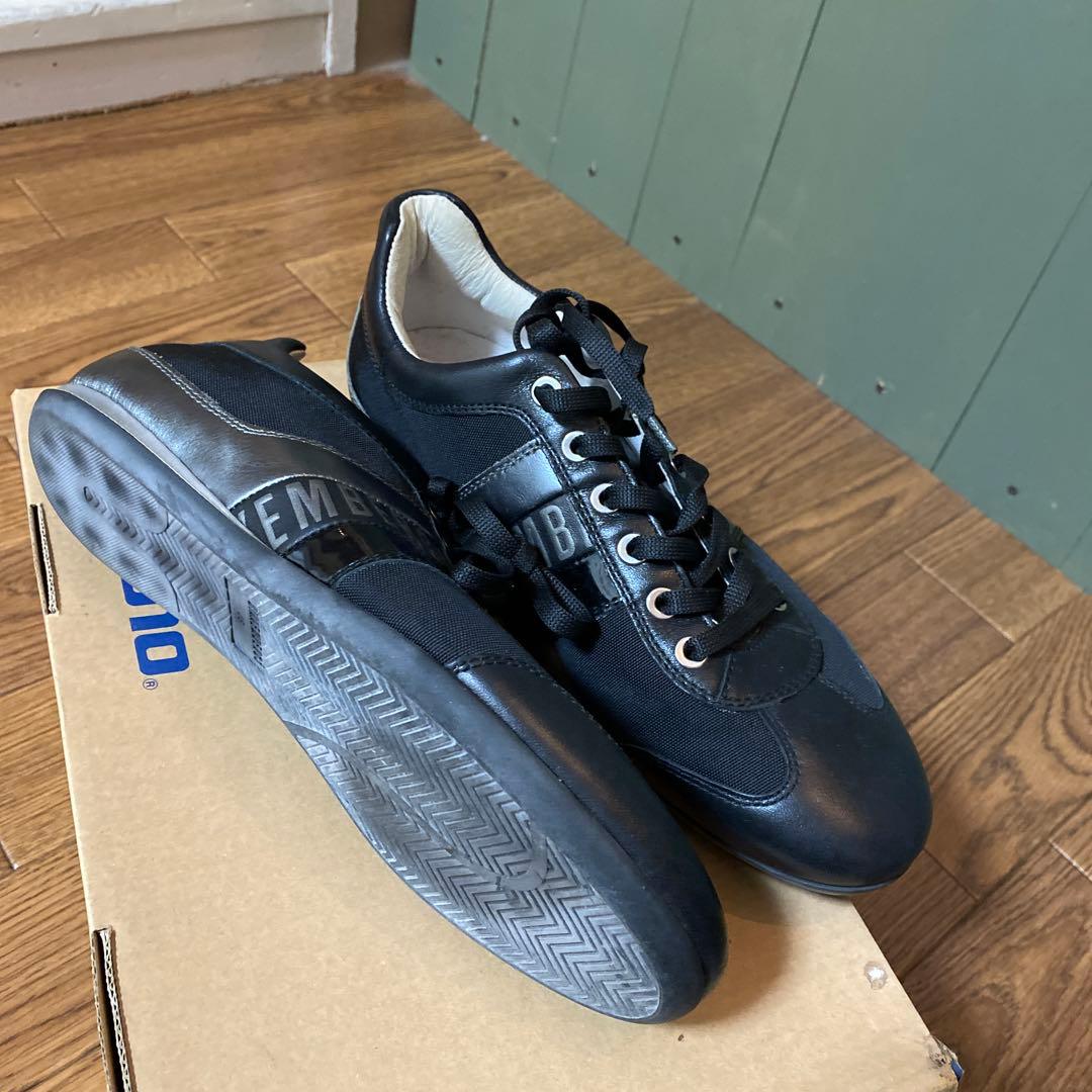 ビッケンバーグ スニーカー