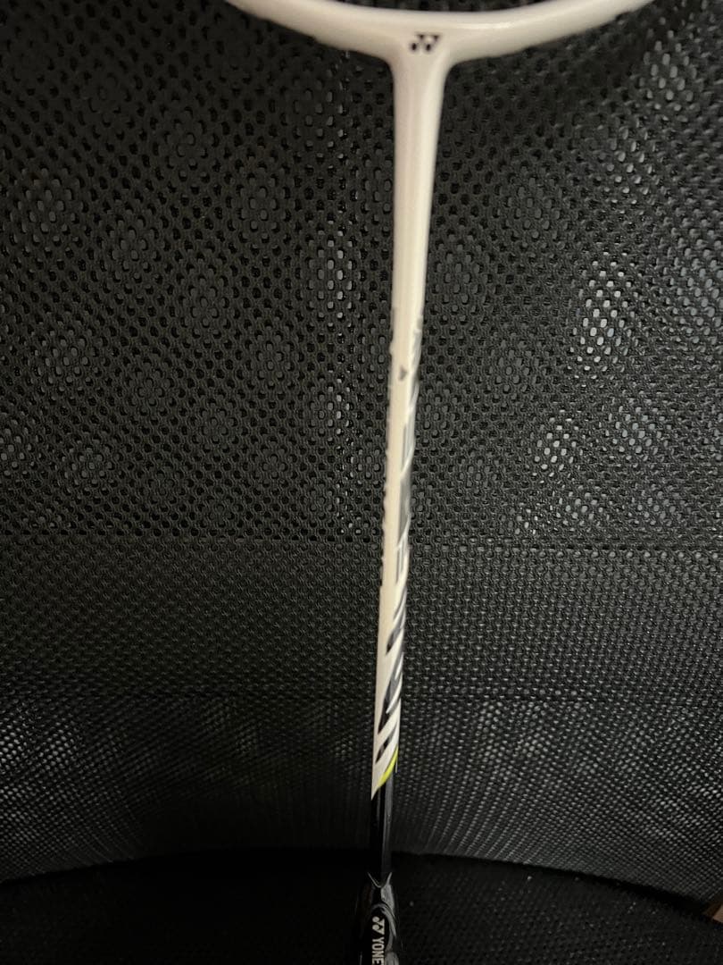 ヨネックスバドミントンラケット アストロクス99プロ pro 3U4 値下げ！