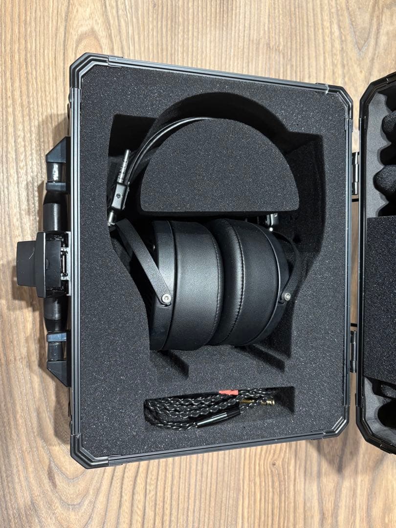 Audeze LCD-2Cヘッドフォン ほぼ未使用