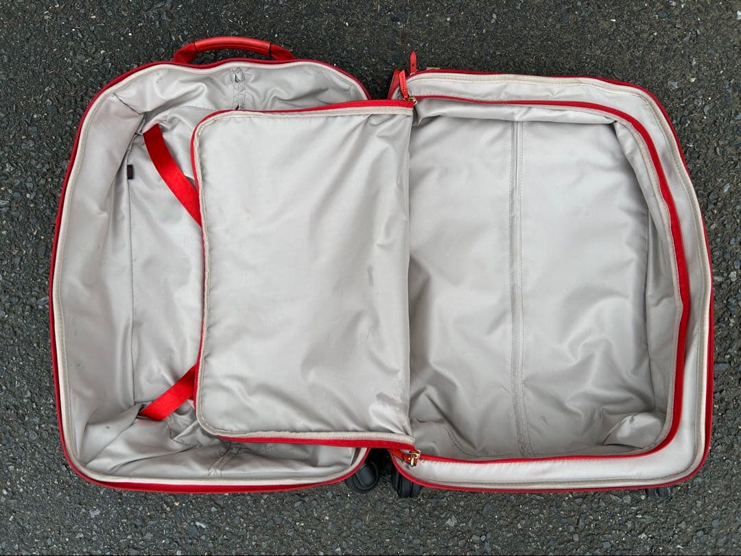 TUMI トゥミ 4輪ソフトキャリー 機内持込サイズ