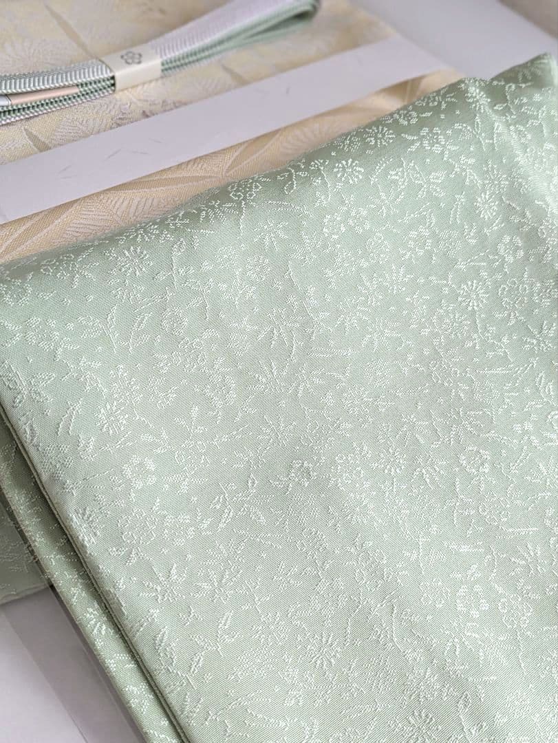 国産蚕綾織御召切子綾織胴抜き仕立 正絹西陣織橋本テル亀甲花菱文様高級袋帯