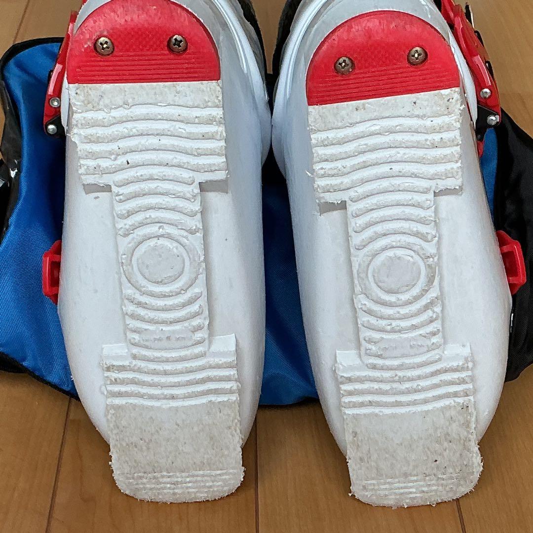 ジュニアスキーセット(ビンディング付き板.ブーツ.ストック)