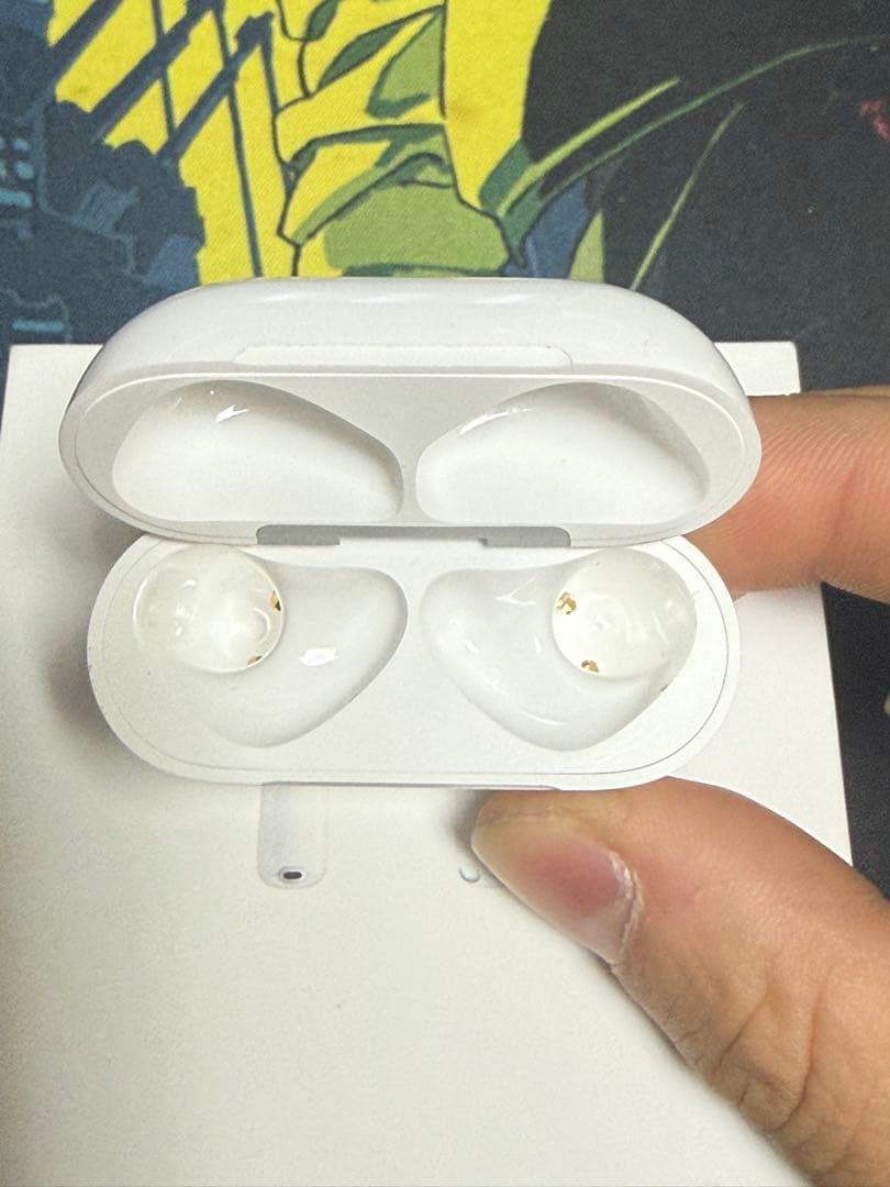 AirPods 4 本体 USB-C充電 ホワイト