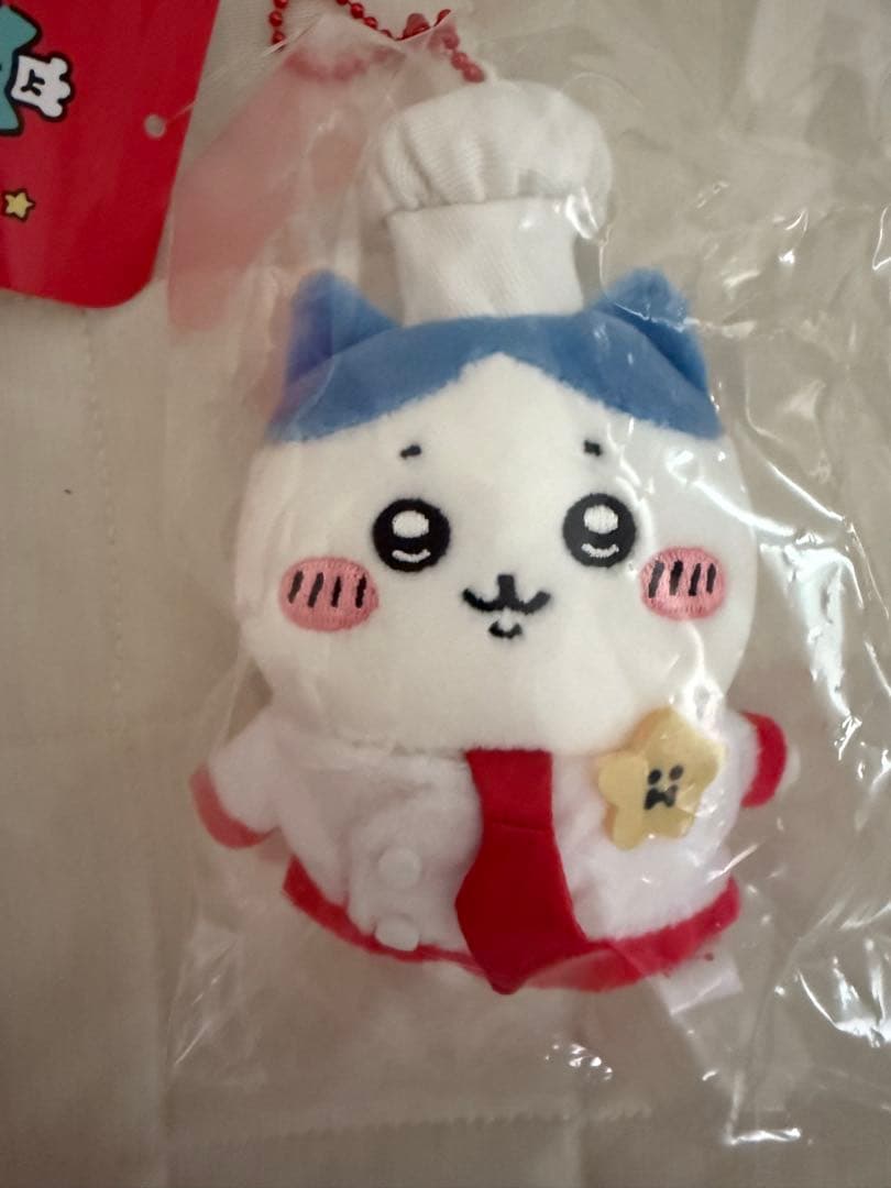 ちいかわレストラン コックさんなマスコット　キッチン担当なマスコット　バッジ