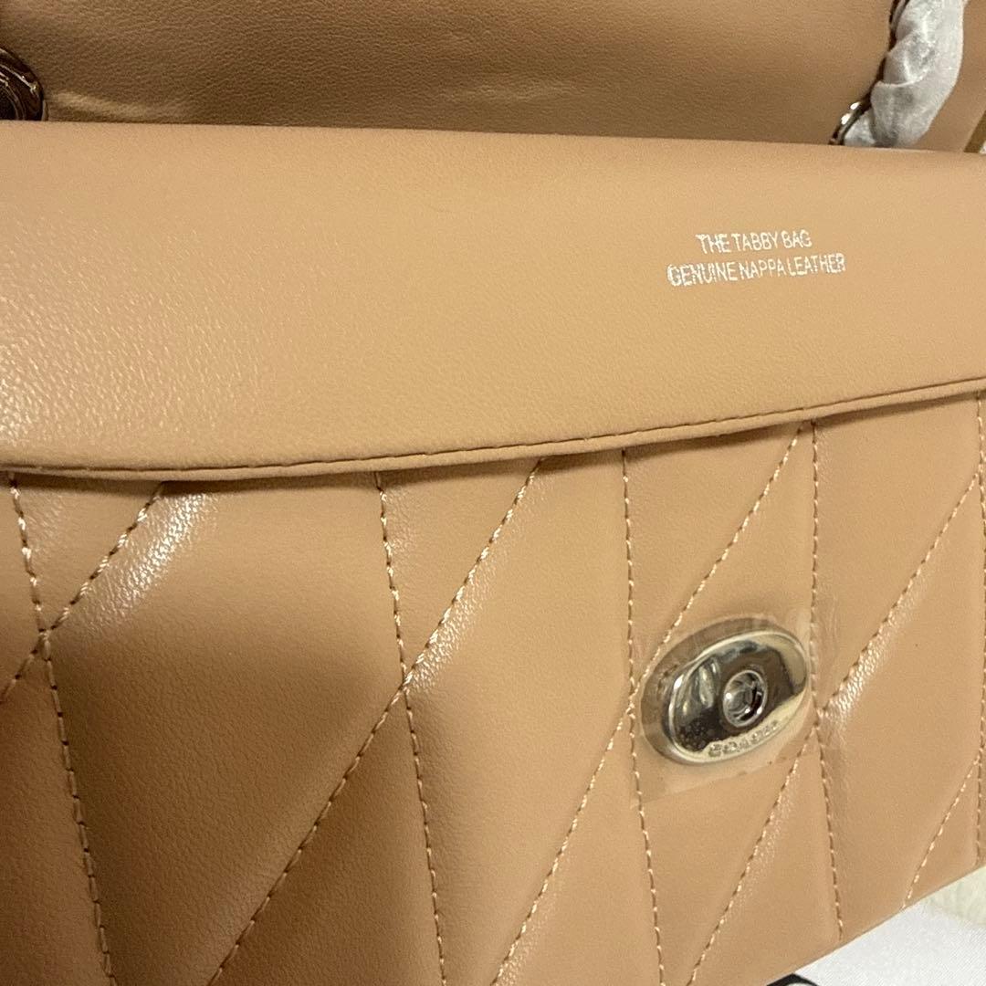 COACH キルティングショルダーバッグ ベージュ26cm