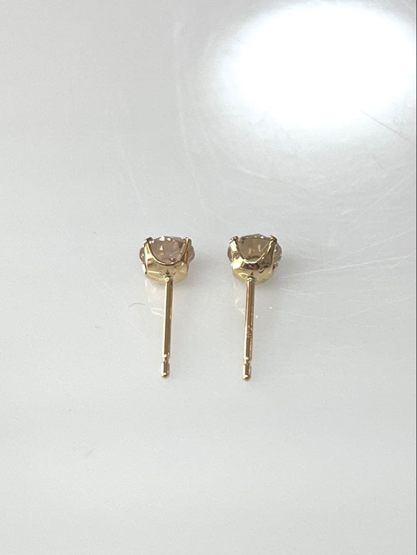K18 天然ダイヤモンド4本爪ピアス 計0.8ct ブラウン系 鑑別カード付き