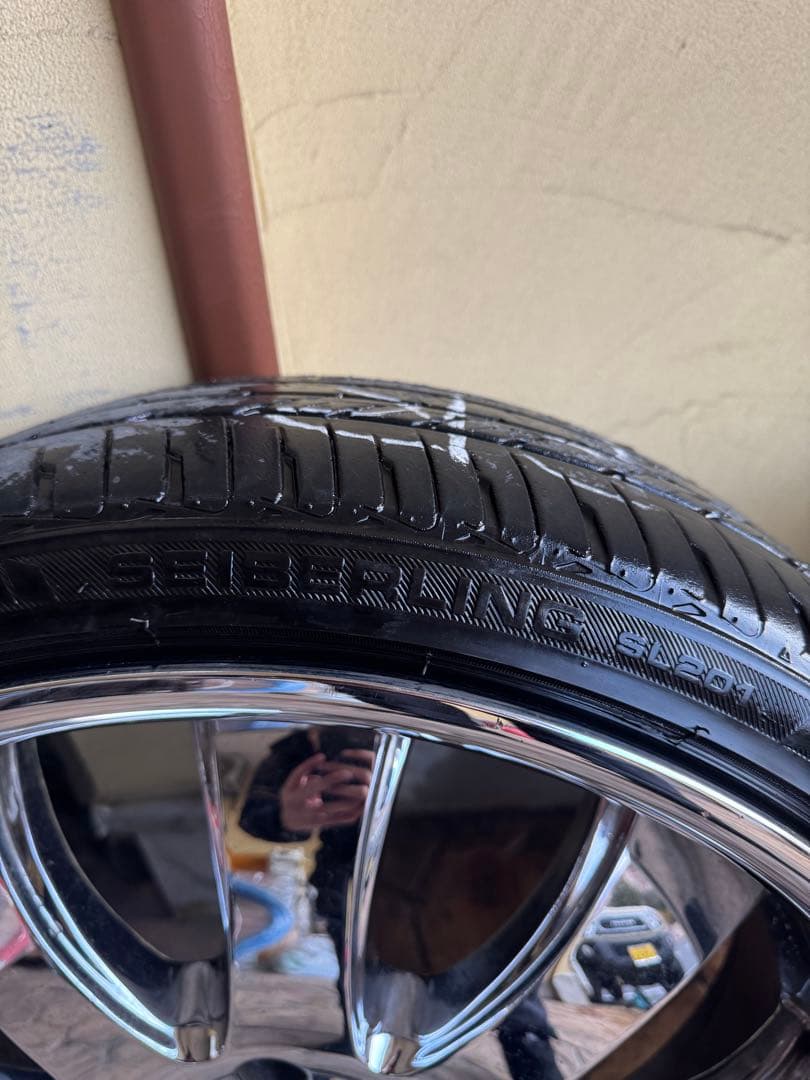 けー様　ハイエース　ファブレス　20インチ4本　(新品タイヤ付き)