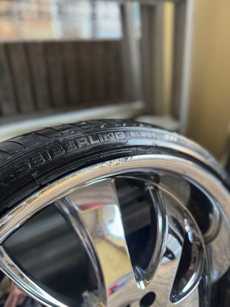 けー様　ハイエース　ファブレス　20インチ4本　(新品タイヤ付き)