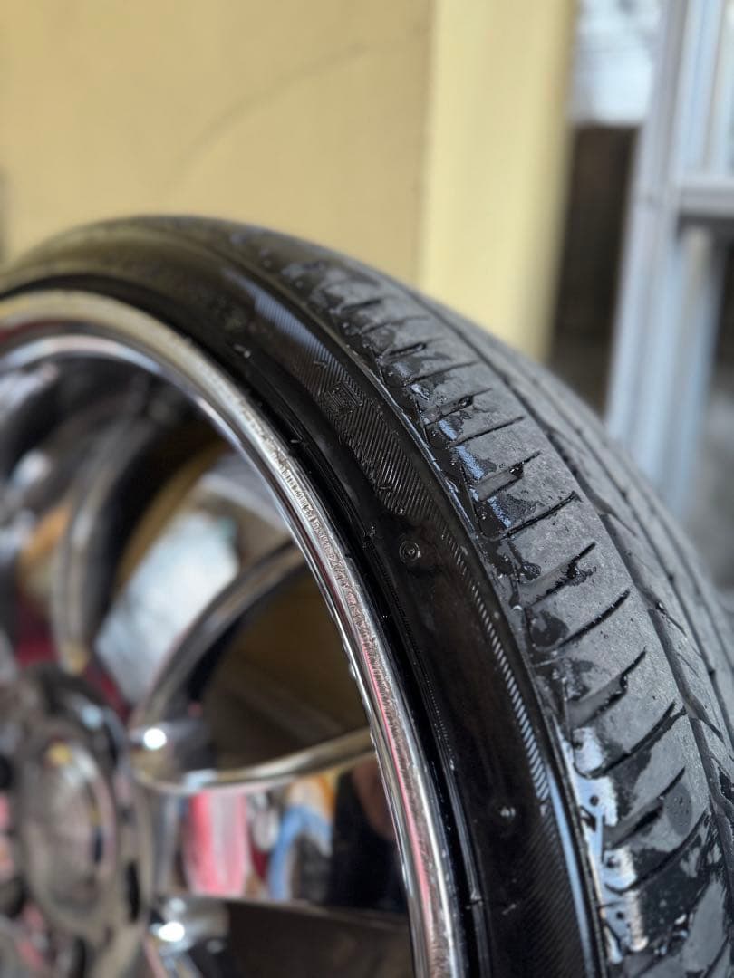 けー様　ハイエース　ファブレス　20インチ4本　(新品タイヤ付き)