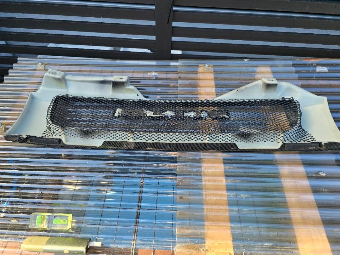 jb23 ジムニー　カーボン調グリル　SUZUKI