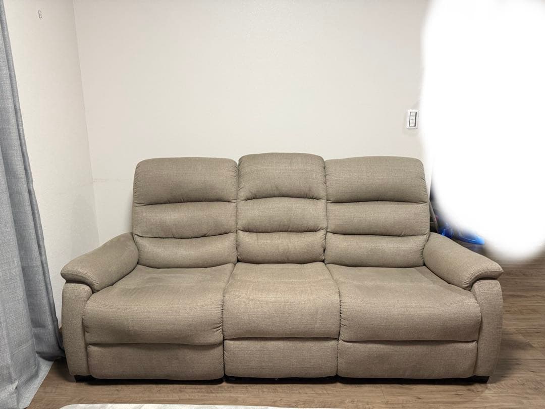 【からあげ】ニトリ Nビリーバー 電動リクライニングソファ 3人掛け