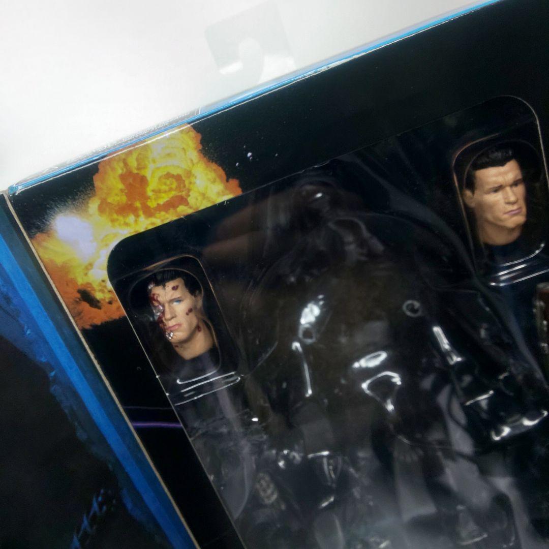 ターミネーター　T-800 フィギュア 新品