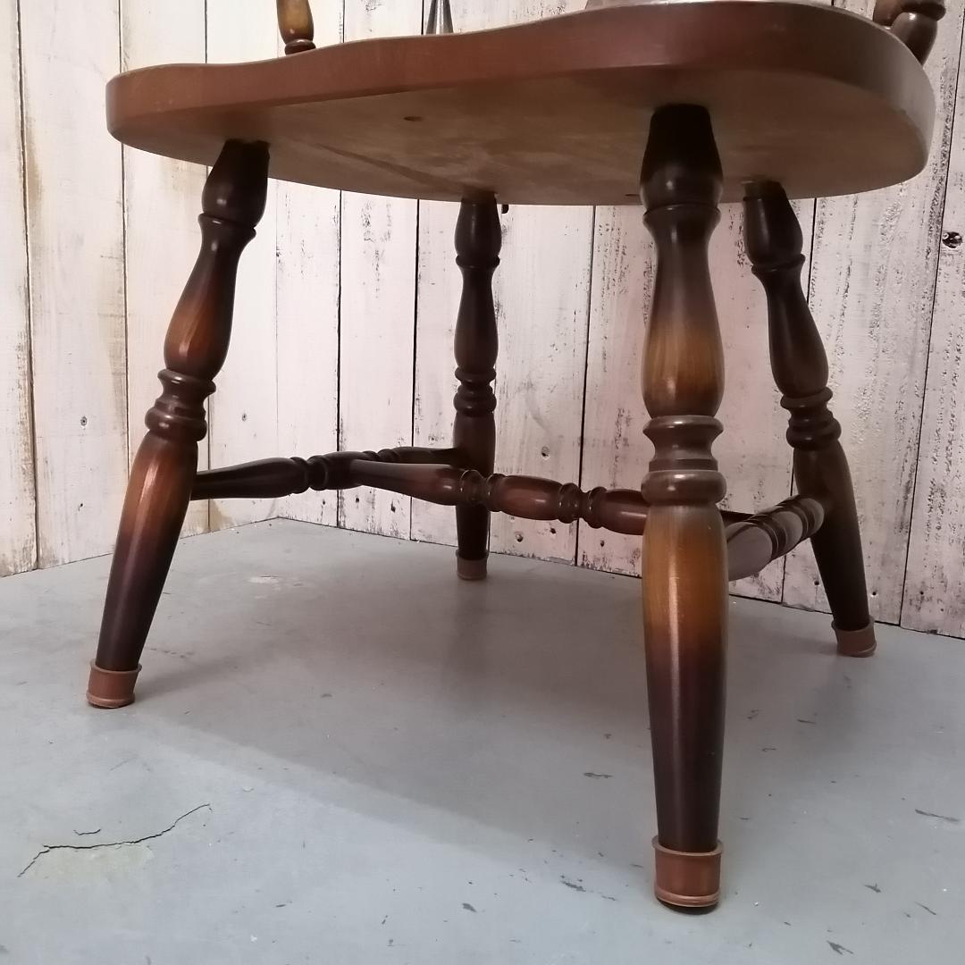 キツツキ アームチェア キャプテンチェア 肘掛け椅子 ウィンザーチェア 飛騨産業