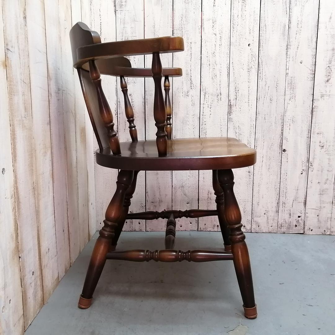 キツツキ アームチェア キャプテンチェア 肘掛け椅子 ウィンザーチェア 飛騨産業