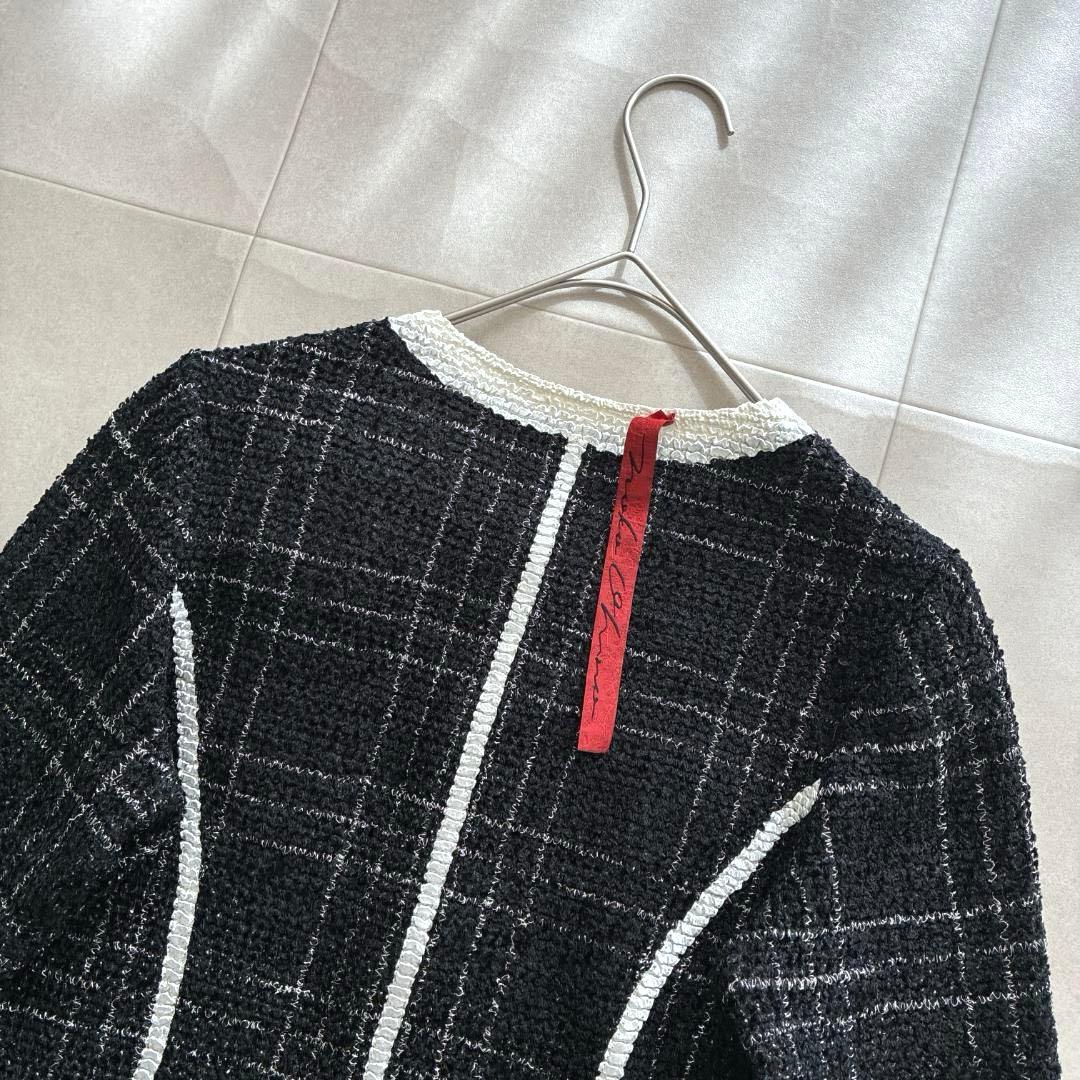 新品タグ付き 近年 ノコオーノ♡プリーツジャケット フラワー ブローチ付 黒