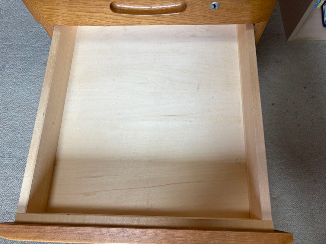 1/3 カリモク家具　学習机本体 (机本体、本棚、ワゴンセットで販売希望)