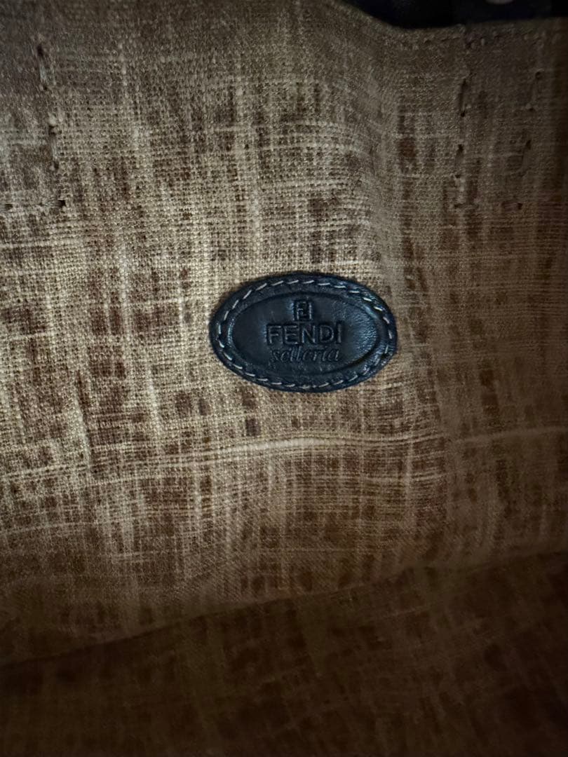 フェンディ　トートバッグ