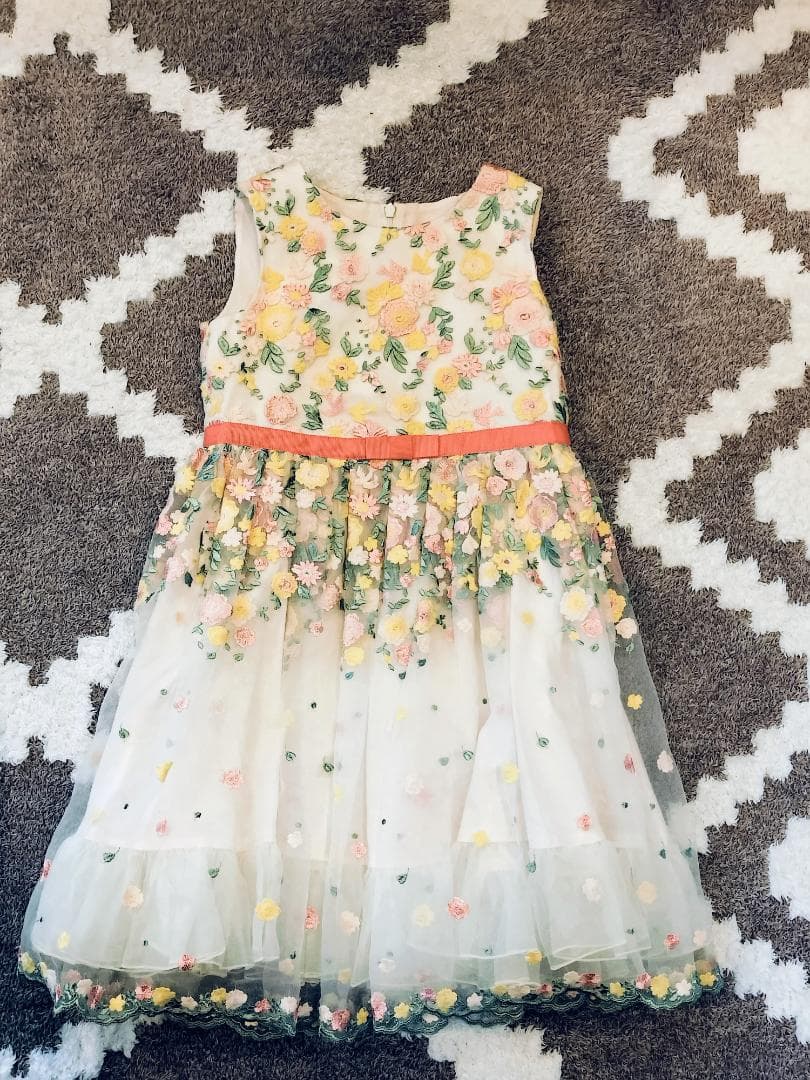 花柄刺繍チュールドレス