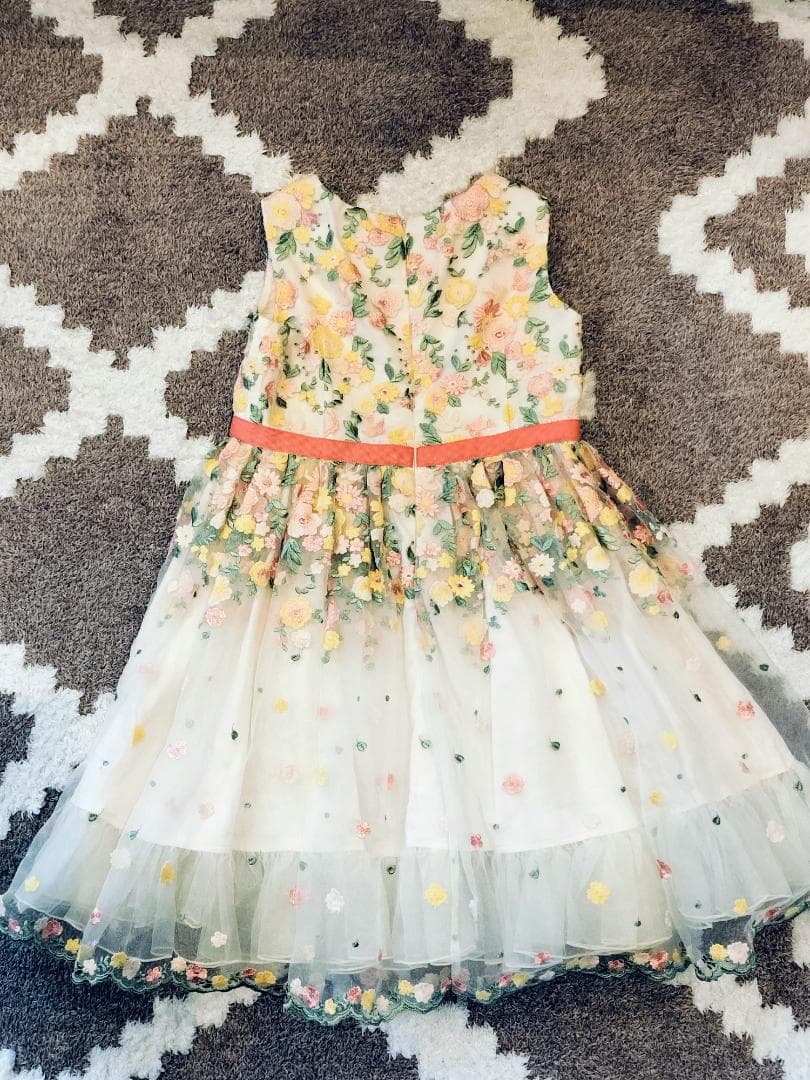 花柄刺繍チュールドレス