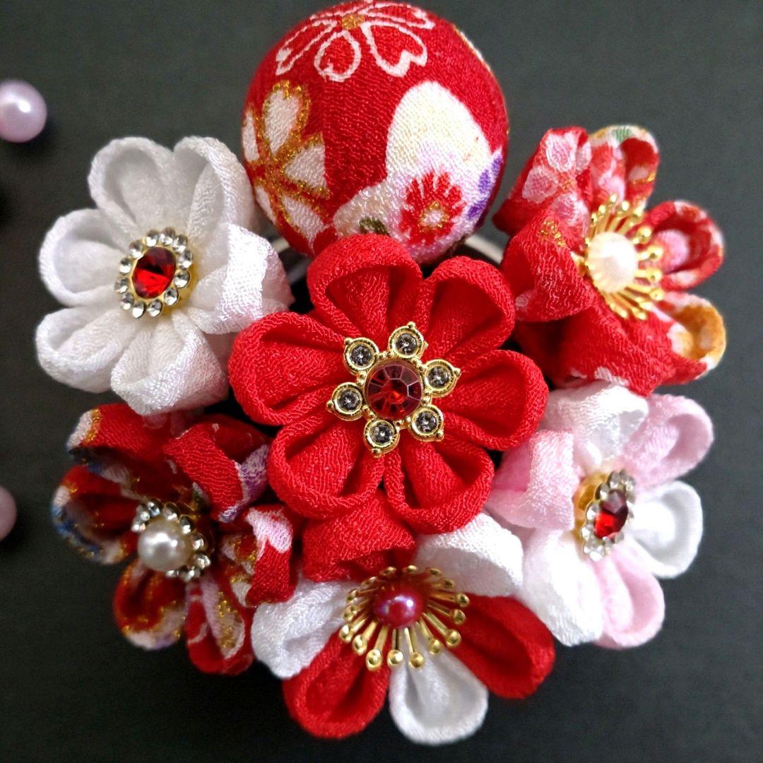 七五三髪飾り　赤 白　つまみ細工　成人式　和装　髪飾り