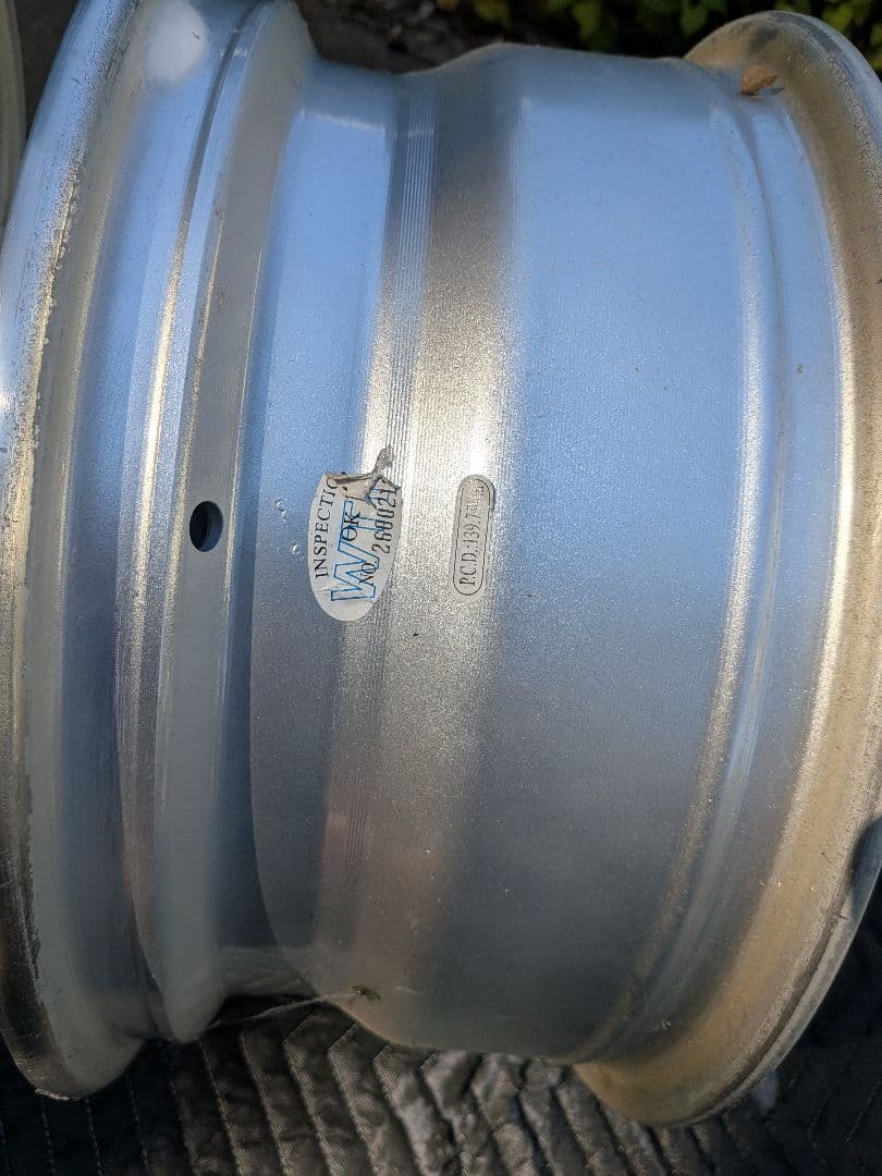 b*0様 アルミホイール 16インチ 7J 5h PCD139.7