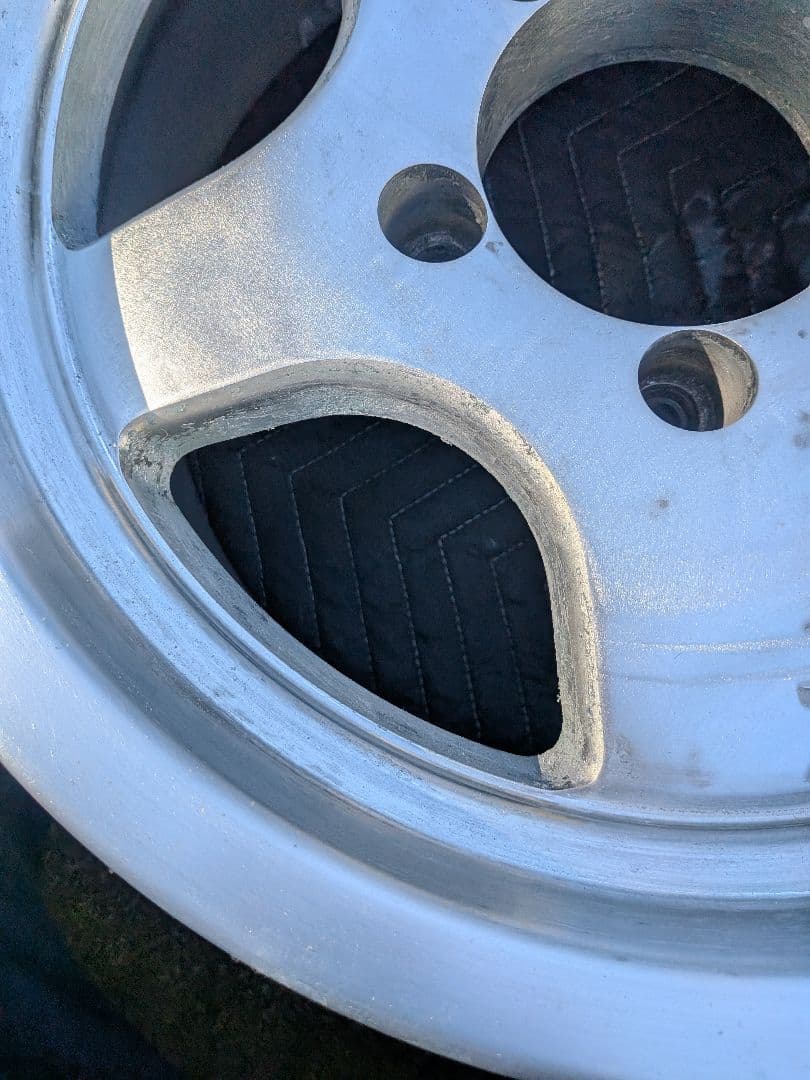 b*0様 アルミホイール 16インチ 7J 5h PCD139.7