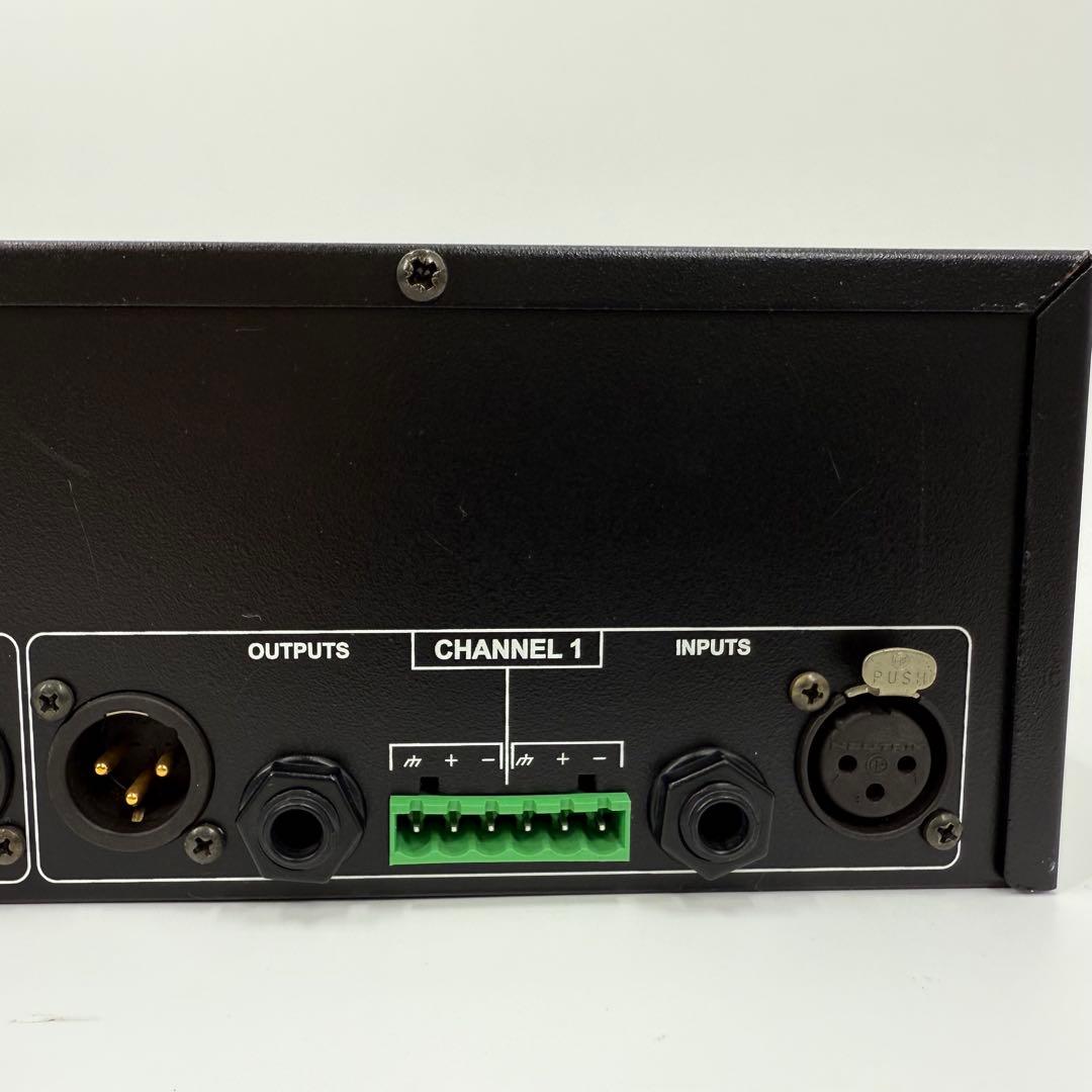 dbx【iEQ-15】　2ch 15バンド・グラフィックイコライザー