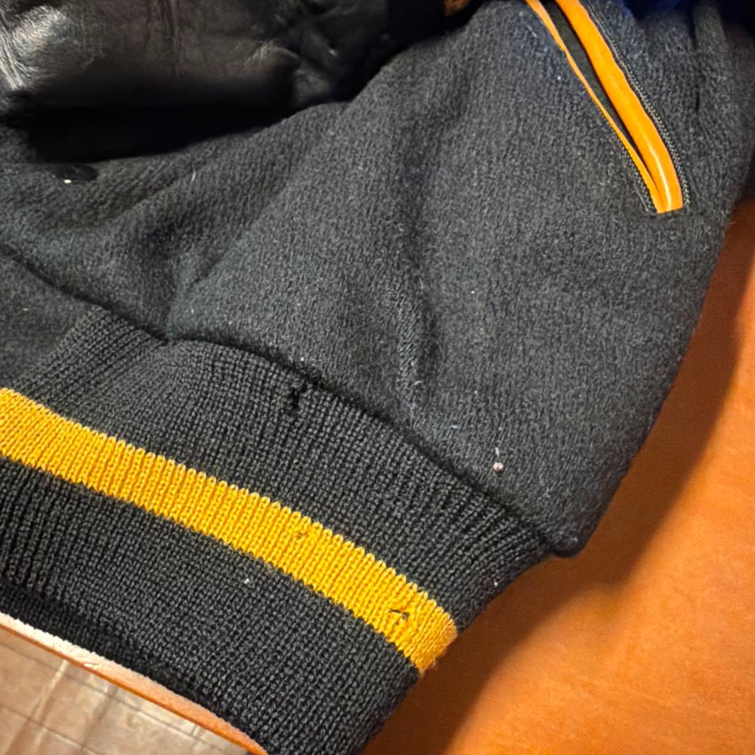 キャッチボール レザー スタジャン ブラック/イエロー