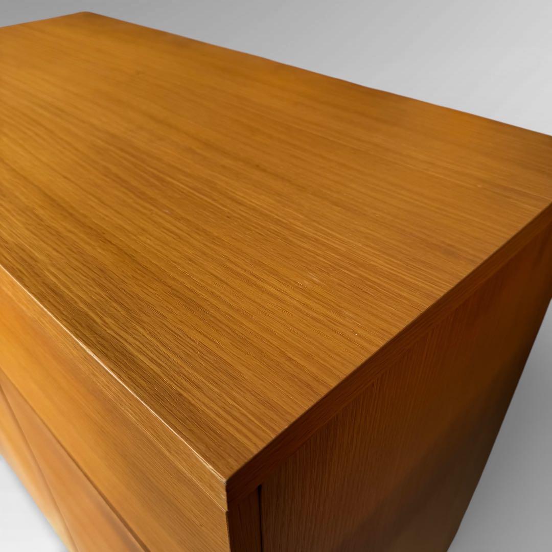 無印良品 木製キャビネット 木扉 オーク材 幅80cm 脚付