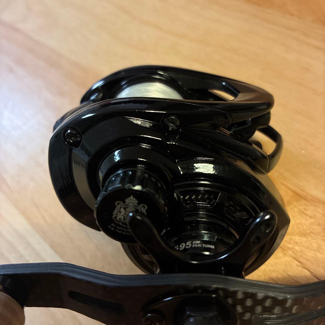 ABU ゼノンビースト9 アブ　塗装品　ジャンク