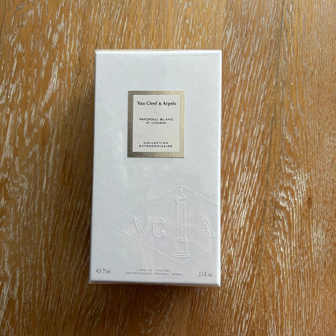 【新品】ヴァンクリーフアンドアーペル　香水 パチョリ ブラン オードパルファム