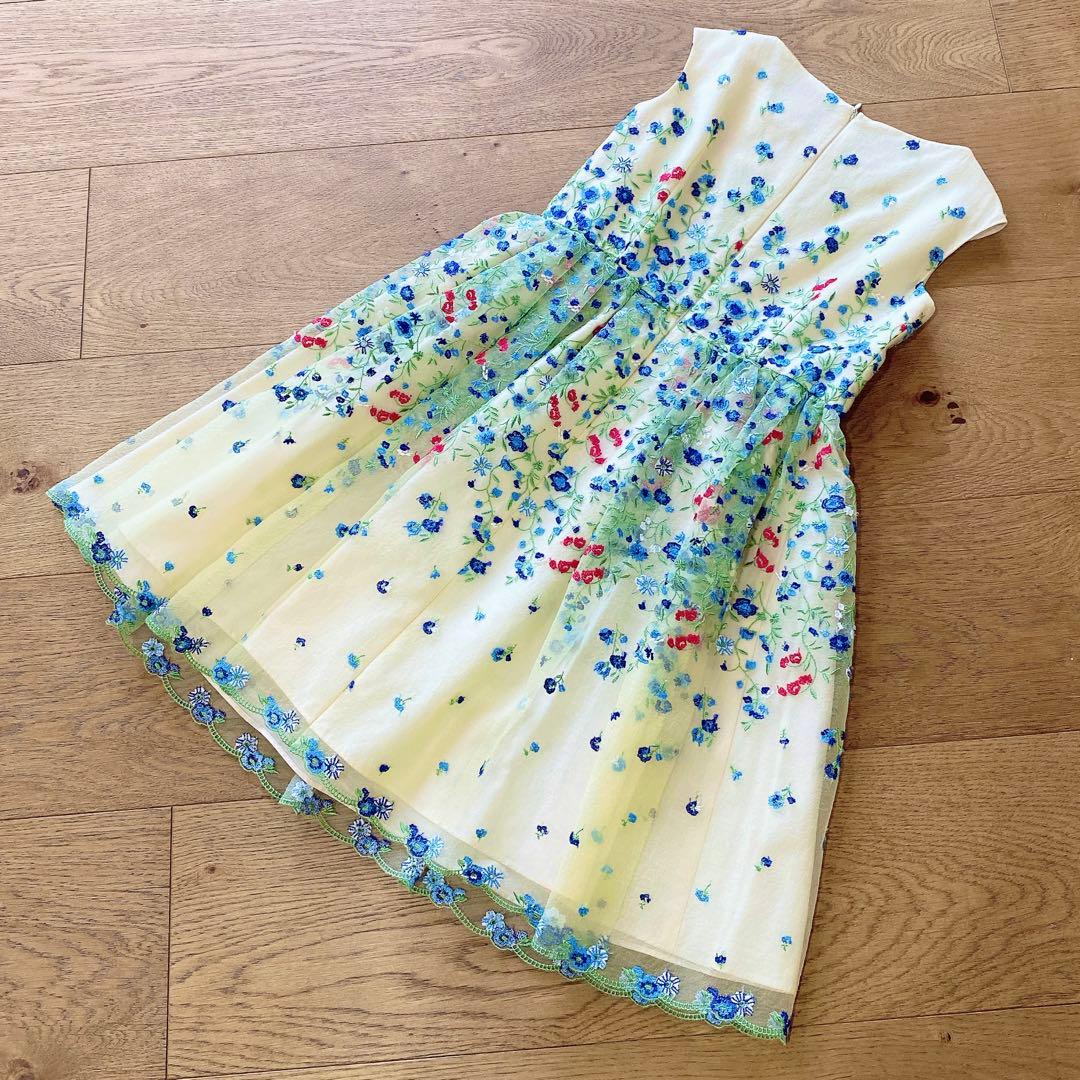 新品　トッカバンビーニ　ワンピース　ドレス　イエロー　花柄　130　3630