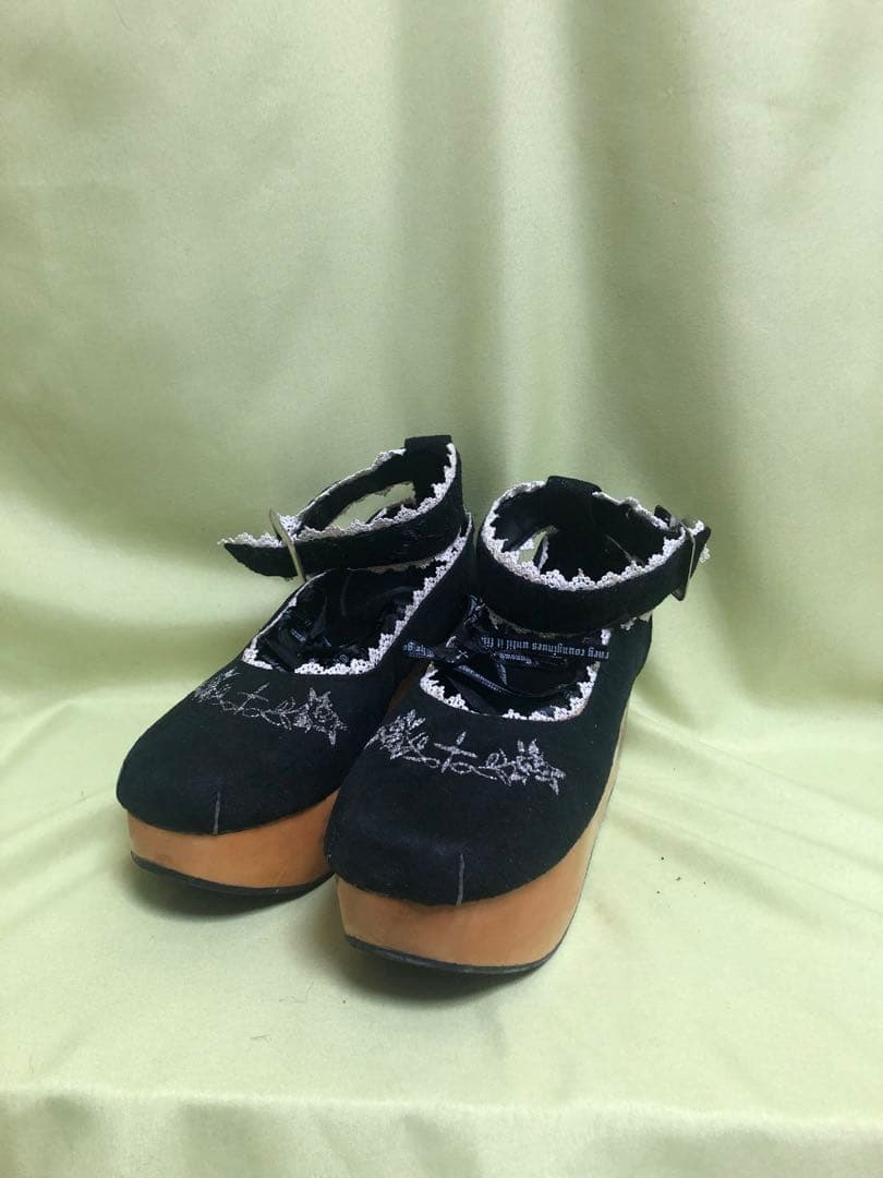 h.NAOTO 刺繍入り黒プラットフォームシューズ USED