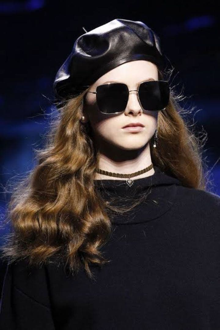 美品　クリスチャン　ディオール　レザー　ベレー帽