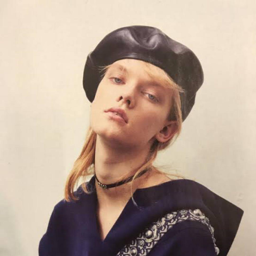 美品　クリスチャン　ディオール　レザー　ベレー帽