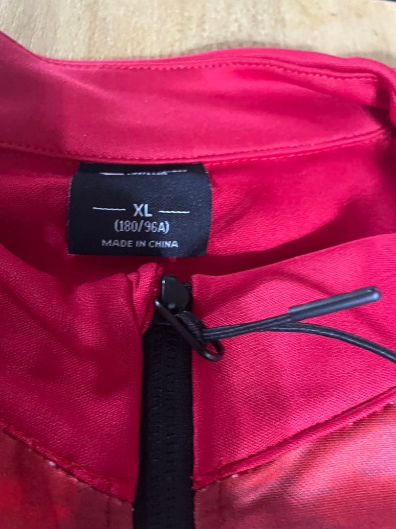 【^_^】 東福岡高校 サッカー部 赤ジャージ 上のみ XL 非売品