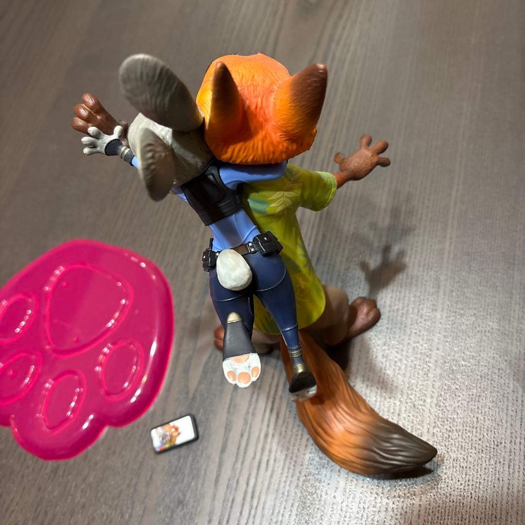 ズートピア　一番くじ　ニック&ジュディセルフィーフィギュア A賞