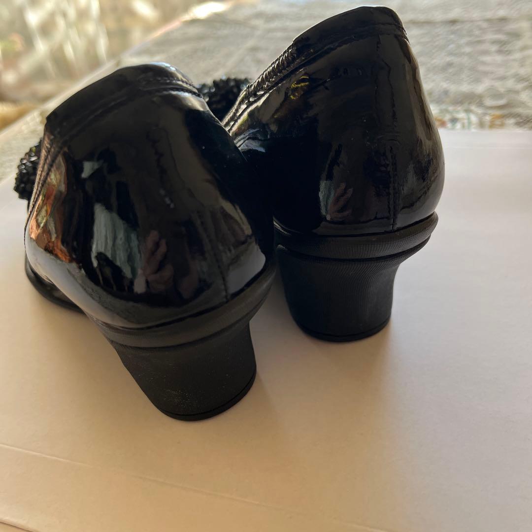 メーメさま専用[未使用]composition9 リボンビジューエナメルパンプス