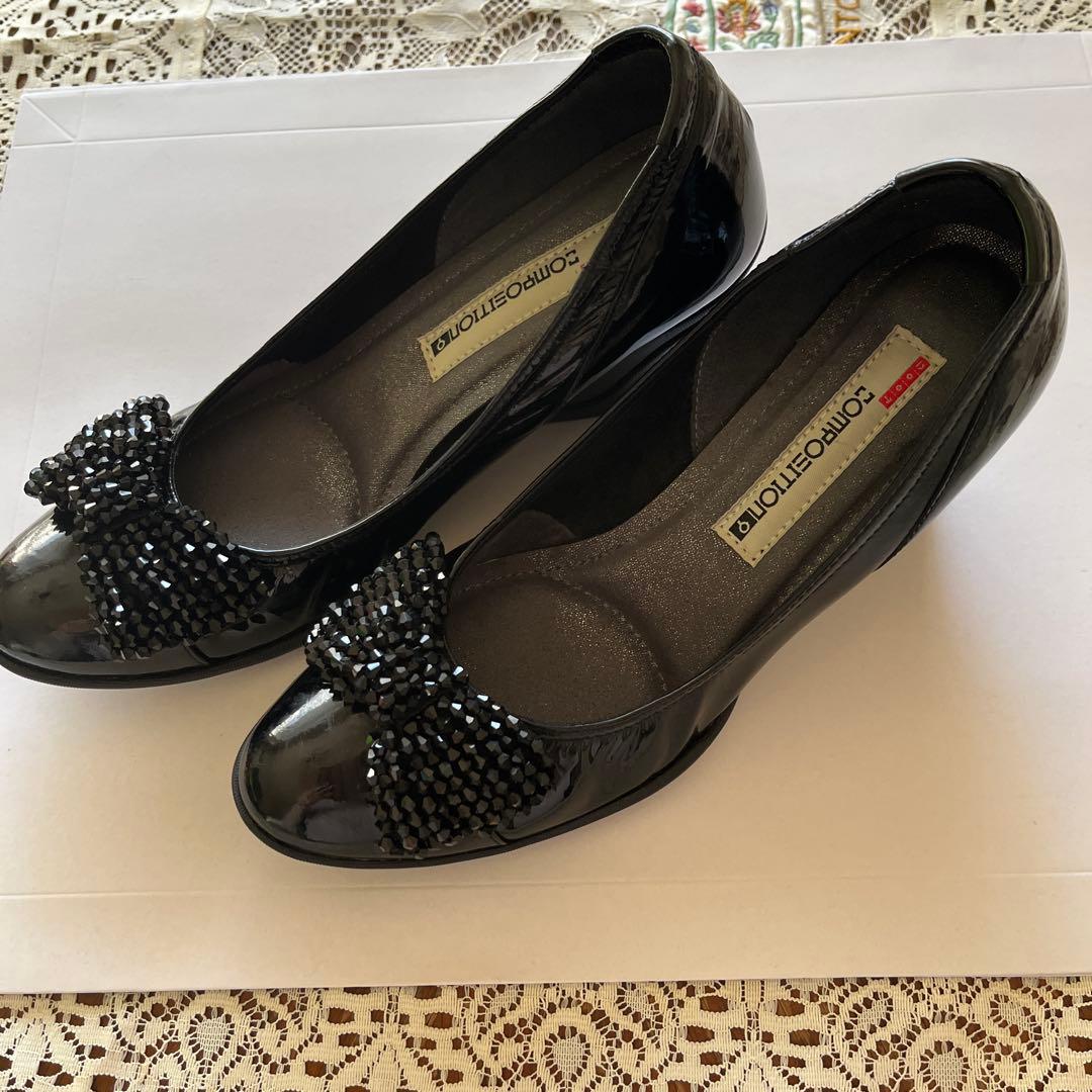 メーメさま専用[未使用]composition9 リボンビジューエナメルパンプス