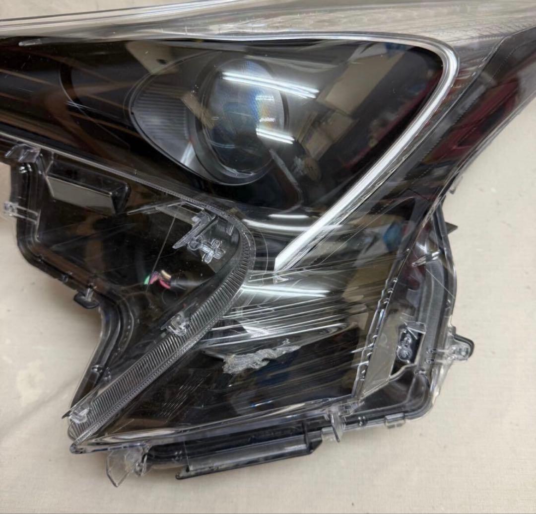 プリウス50 ヘッドライト　左右　インナーブラック塗装