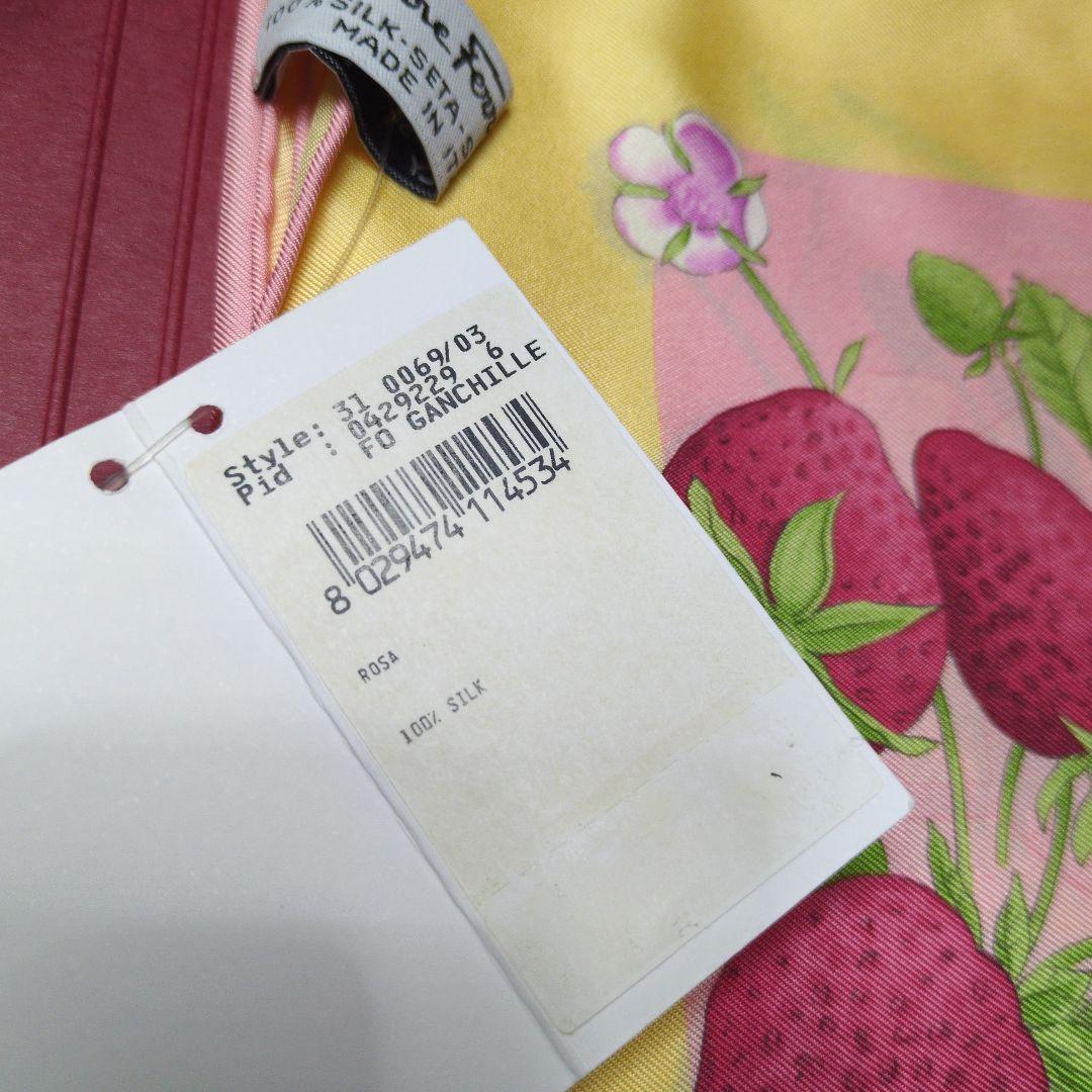 Salvatore Ferragamo シルクスカーフ　花柄　新品未使用