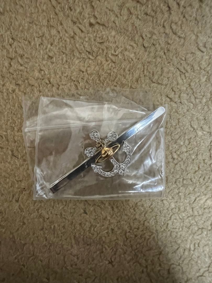 Vivienne Westwood オーブモチーフ ネクタイピン