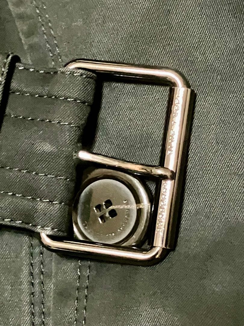 Burberry ブラック トレンチコート