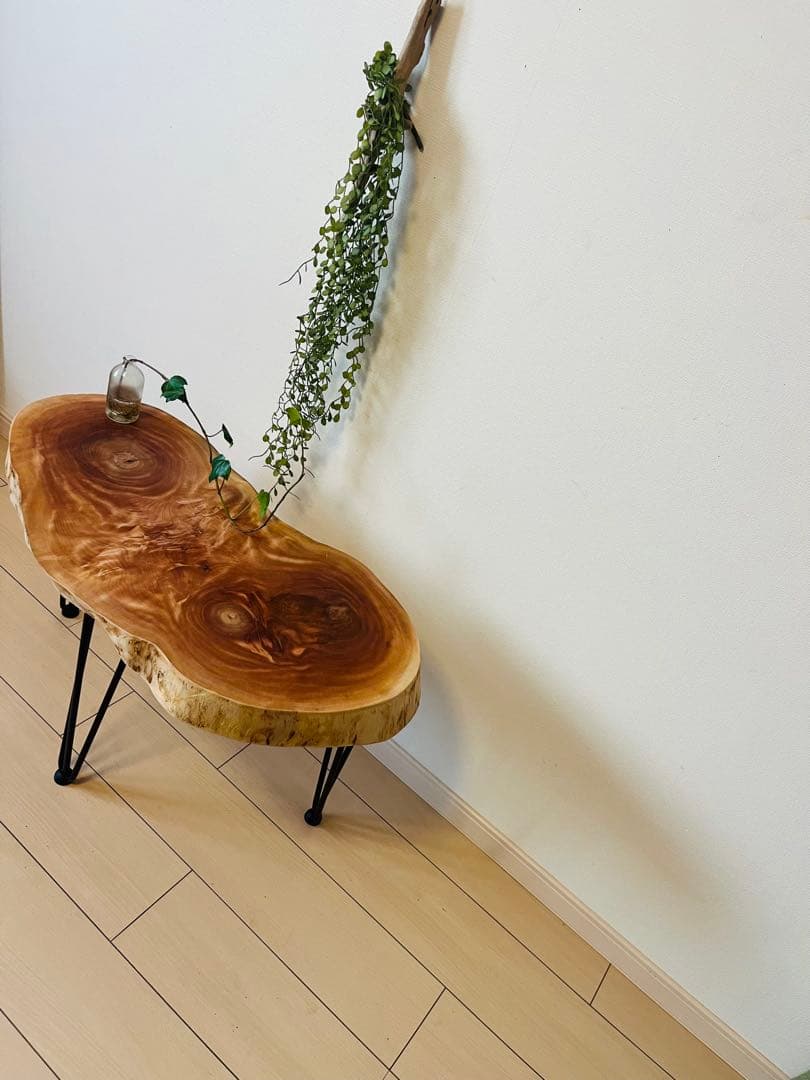 サイドテーブル　トチの木　栃　輪切りテーブル　アイアンテーブル