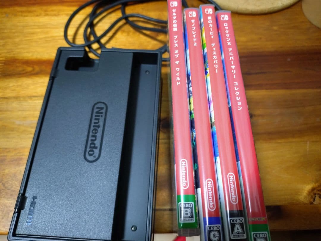 専用 NINTENDO SWITCH カセット4本セット