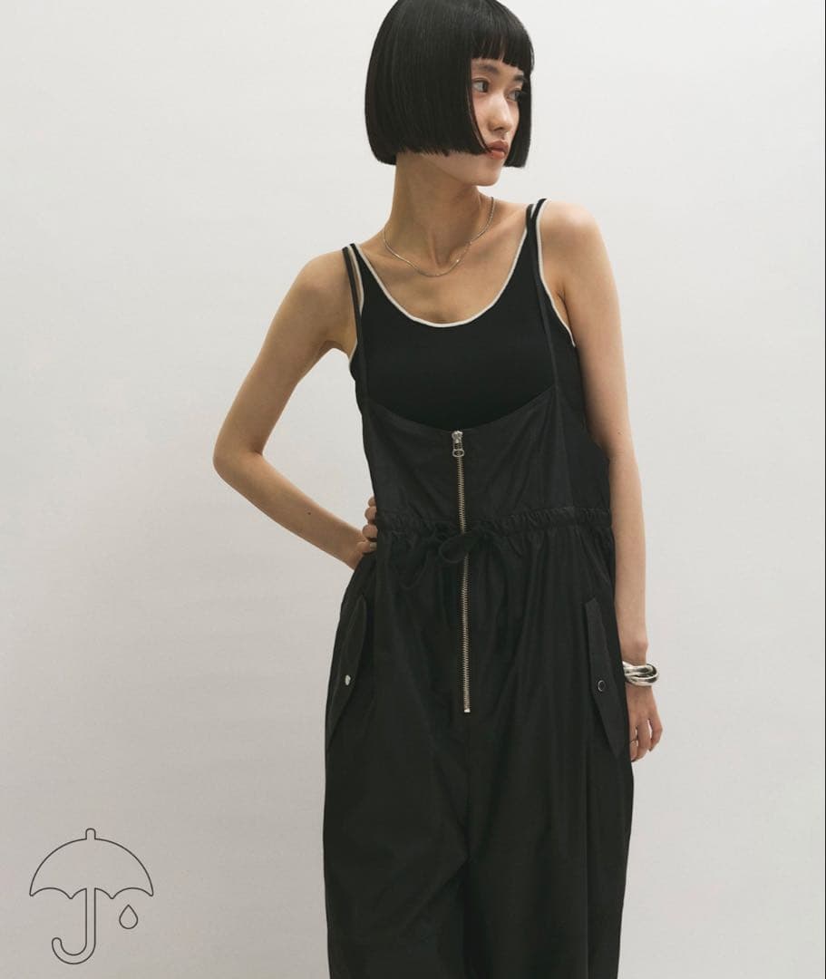 ⚠️完売商品【ADAM ET ROPÉ 】シャイニータフタ撥水ロンパース